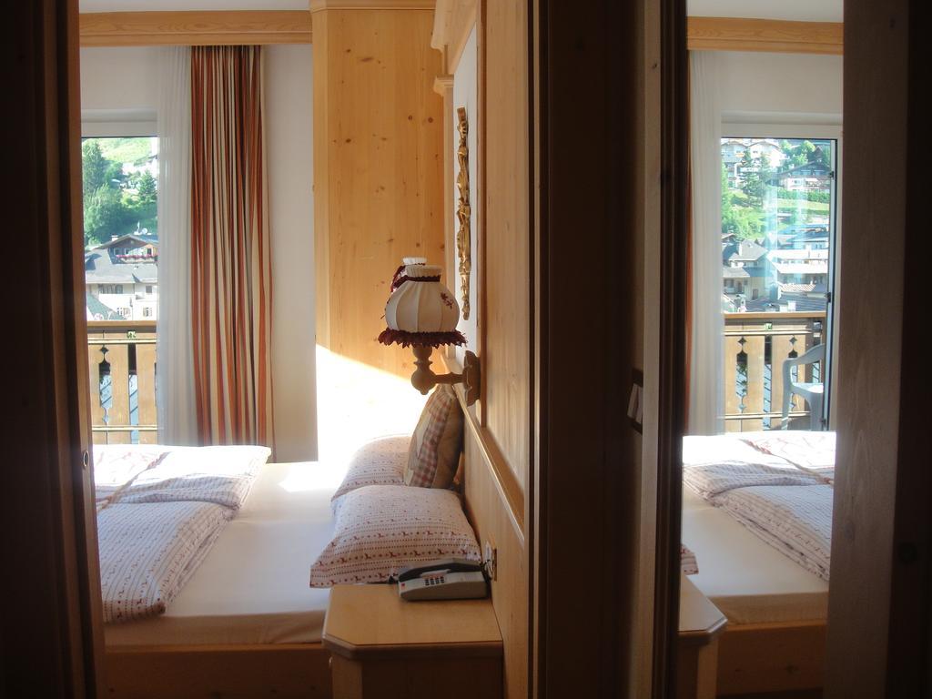 Hotel Garni Toni à Ortisei Extérieur photo