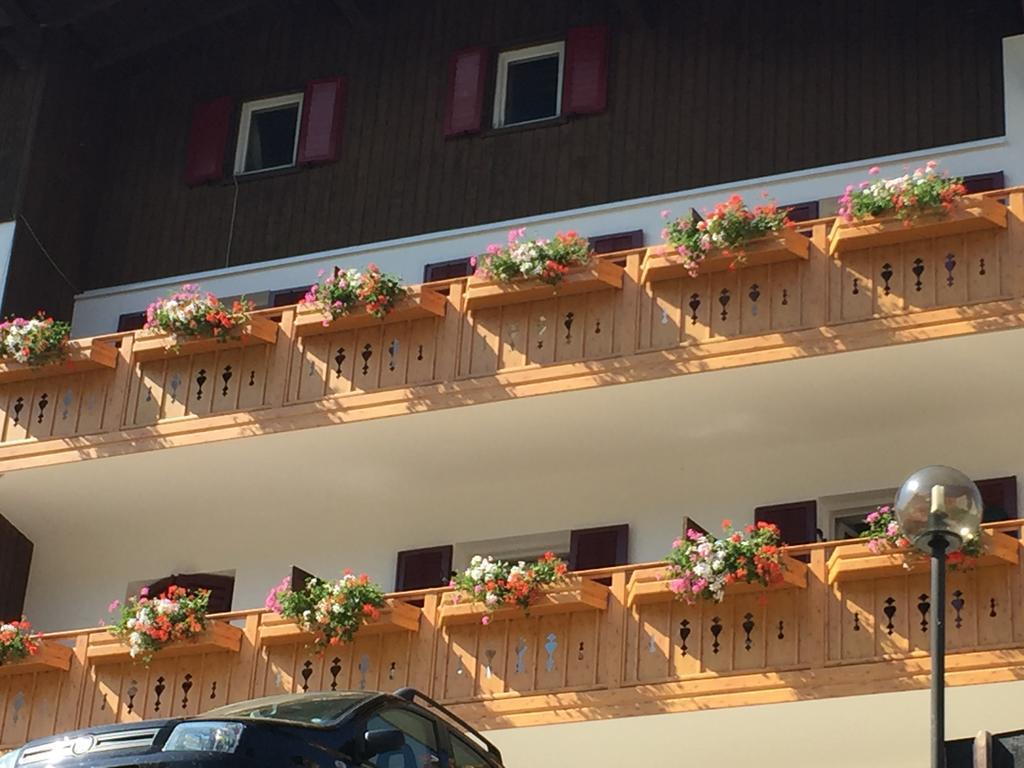 Hotel Garni Toni à Ortisei Extérieur photo